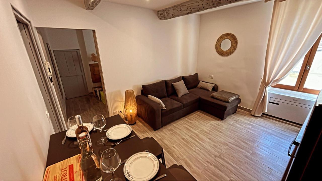 Appartement T2 Centre Village Cucuron Exterior foto